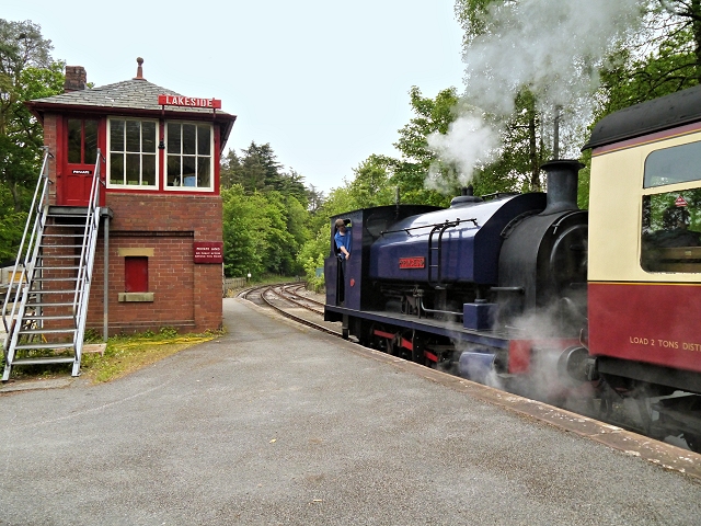 steam_train_departs_from_lakeside_station.jpg